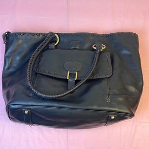 Used dooney and Bourke florentine black tote.